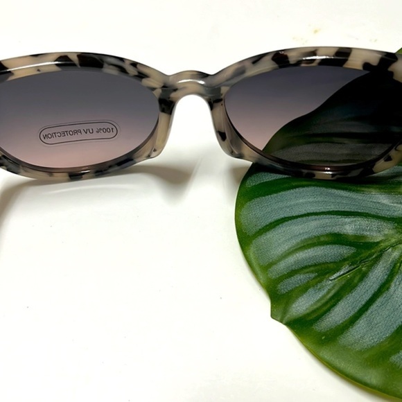 Loft Animal Print Round Sunglasses - Picture 5 of 9